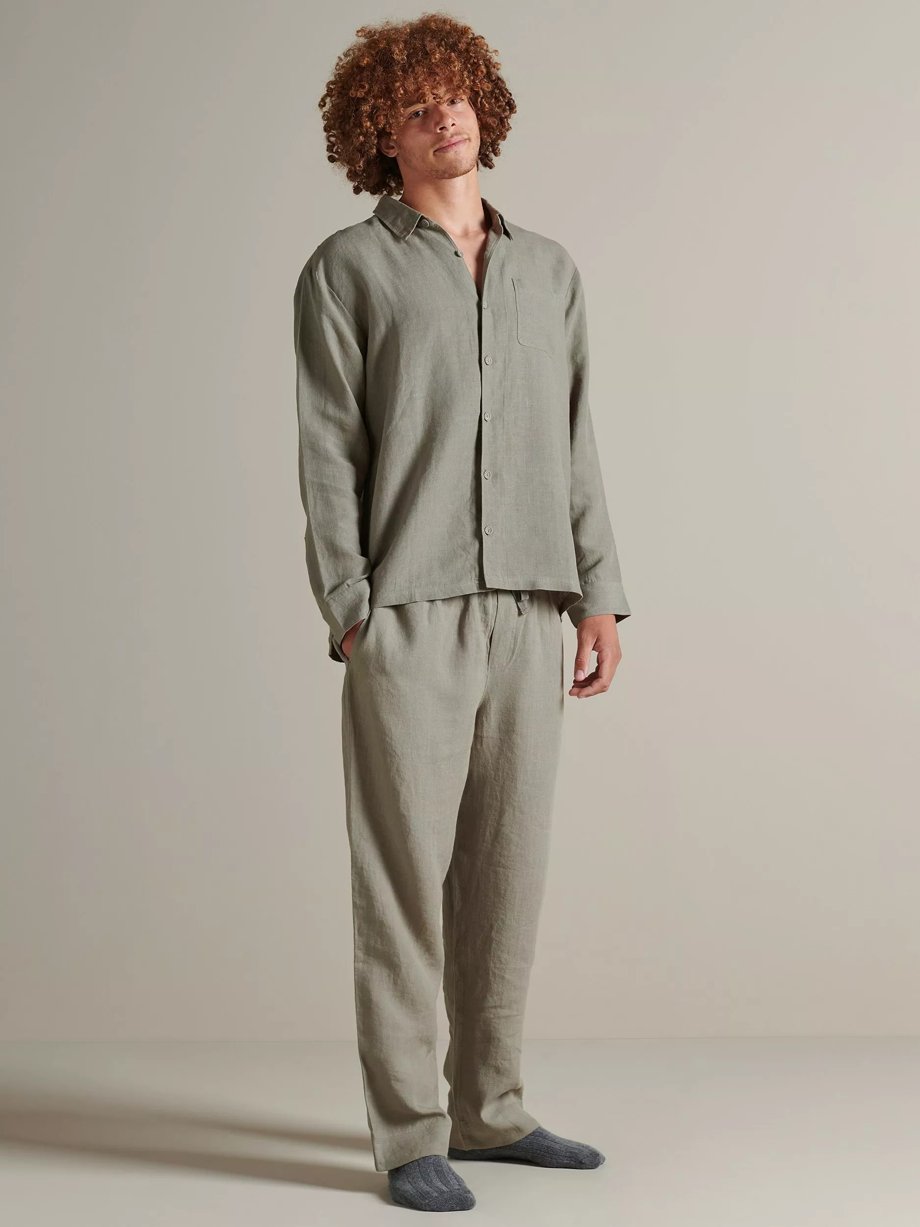 Bedfolk 100% Linen Men's Lounge Trousers | John Lewis (UK)