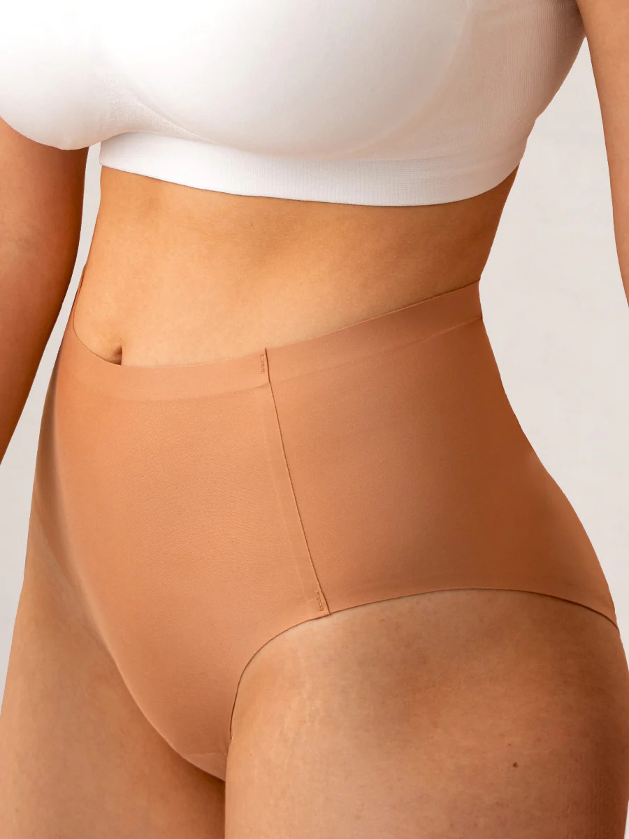 Truekind Seamless Brief Shapewear Sand 2XL - 4XL | Shapermint