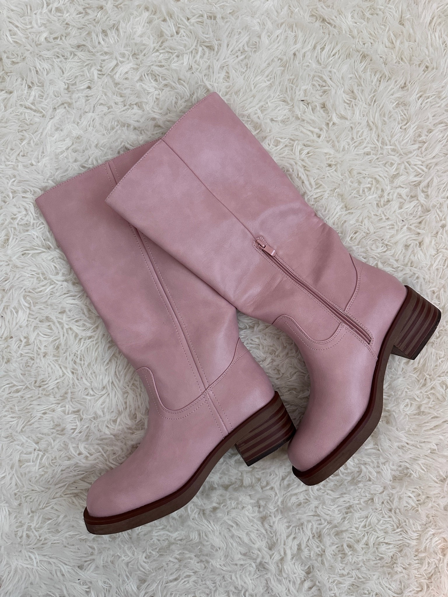 Baby pink boots by Dream Pairs

DREAM PAIRS Women's Square Toe Platform Chunky
Block Heel Knee High Riding Boots
Square Round Toe, Riding Tall Boots, Side Zipper, Chunky Block Heel,Banana Yellow Brown Color, Summer Fall Fashion Daily Boots