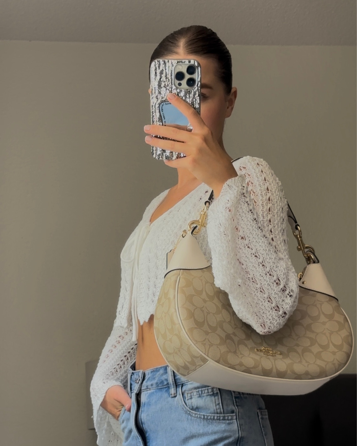 Back to School MiddleSize bag 👟🥥

#LTKSeasonal #LTKBacktoSchool #LTKitbag