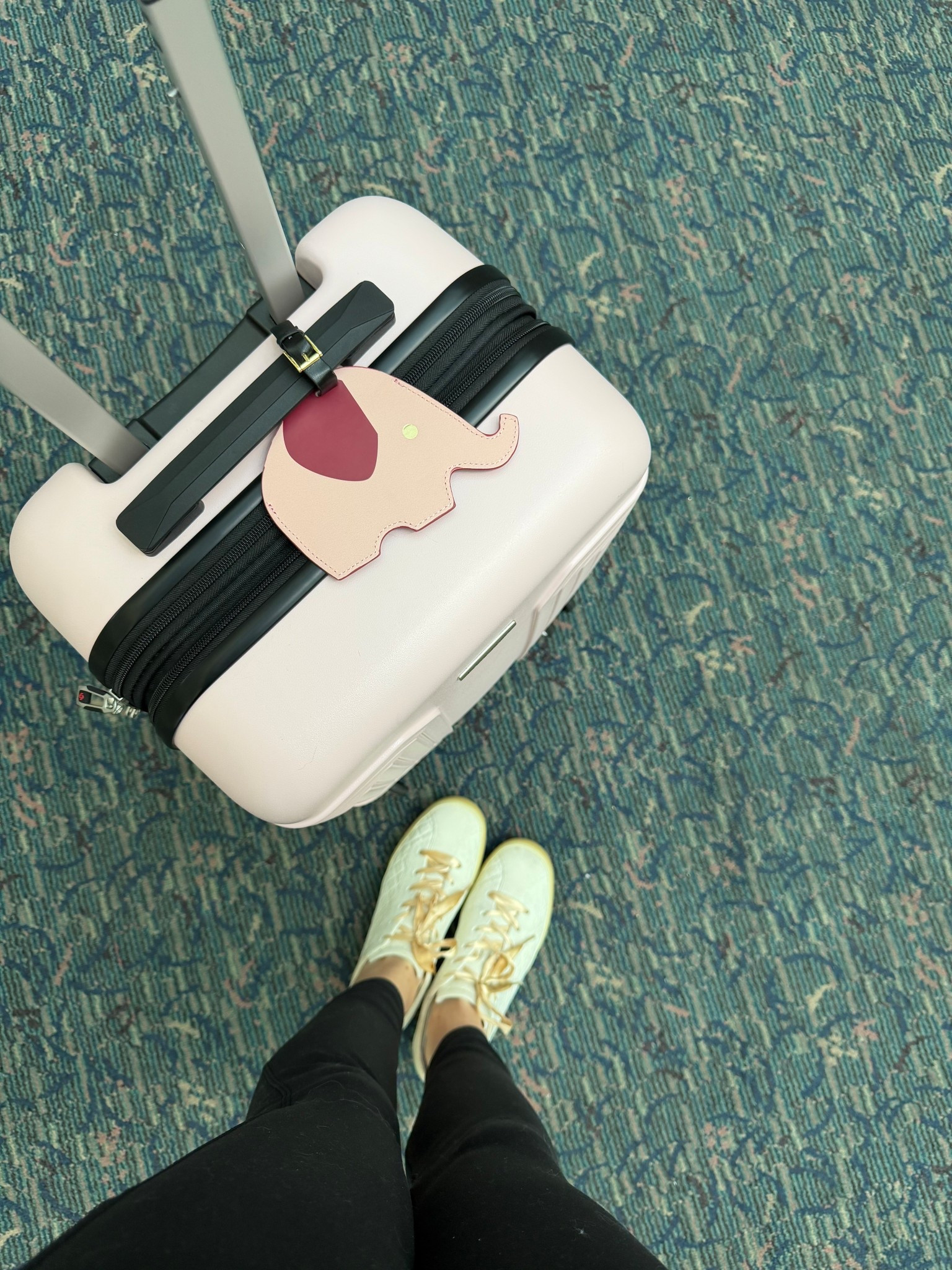 Luggage tag for the pink girlies. Luxury travel, fancy travel, pink travel , Kate spade 

#LTKdayinmylife #LTKTravel