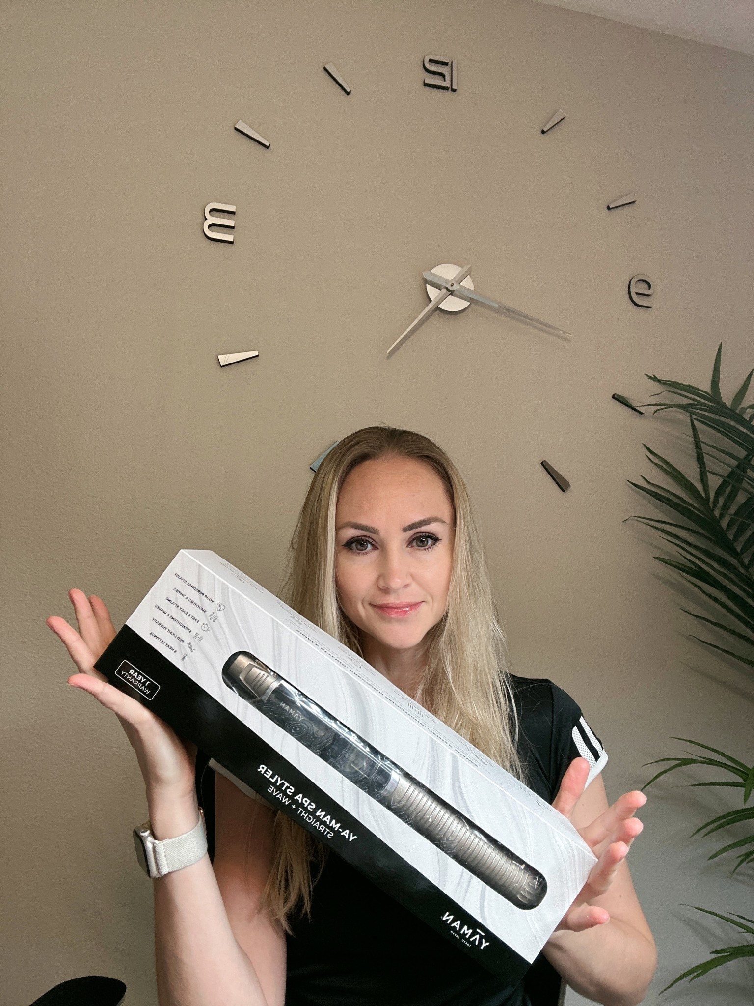 Curling or straightening your hair with one device Ya-Man styler 

#LTKU