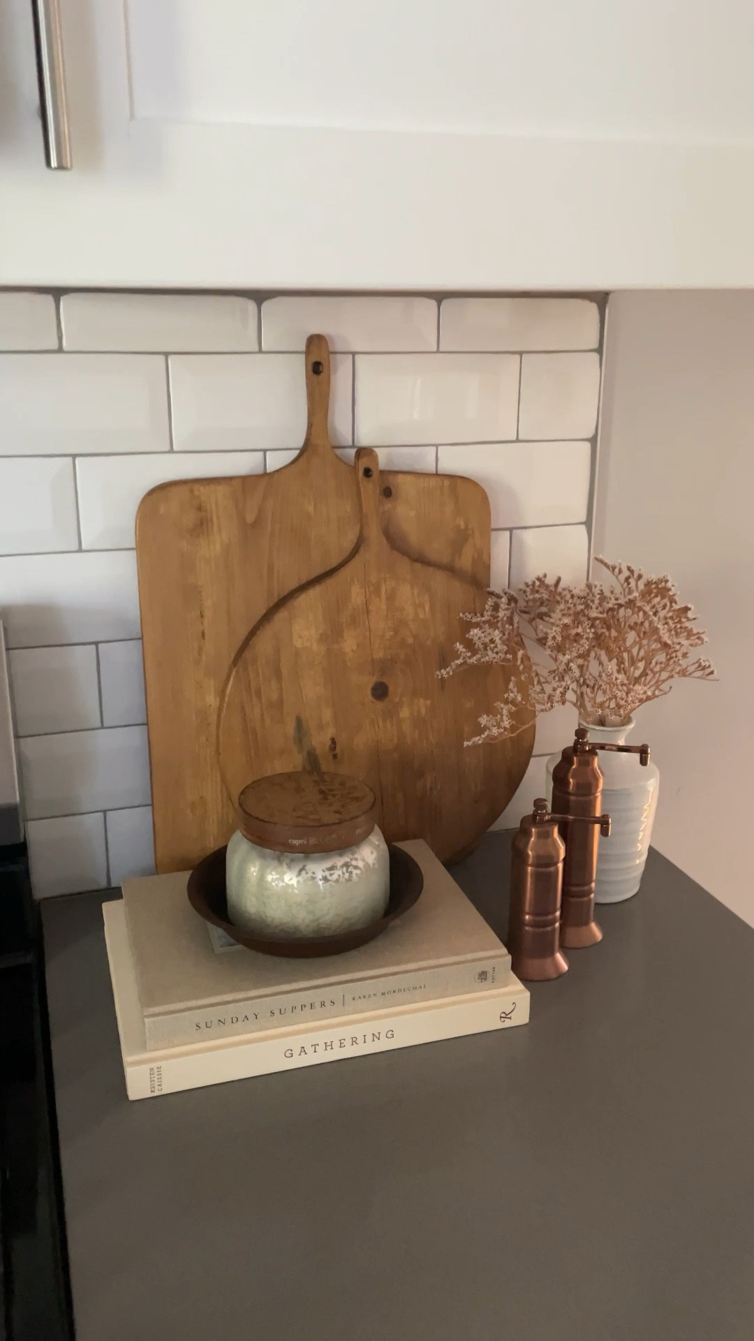 The cutest little kitchen corner with these stunning antique bread boards and the most affordable salt & pepper grinders I’ve found – now back in stock at Target 🙌🏼

Candle is an old Anthropologie pumpkin candle, candle dish was thrifted, vase is an old Magnolia product.

Kitchen decor, kitchen counter, antique cutting boards, transitional style

#LTKFindsUnder50 #LTKHome