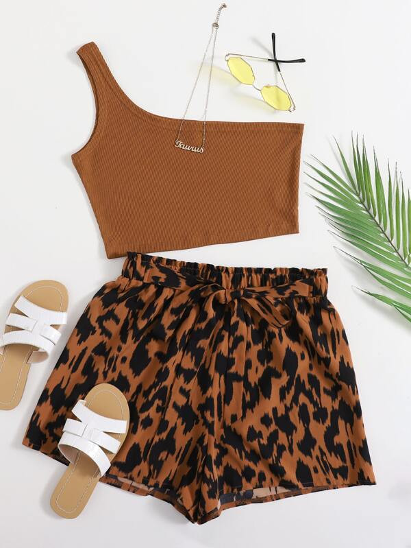 SHEIN VCAY One Shoulder Top & Graphic Print Belted Shorts | SHEIN