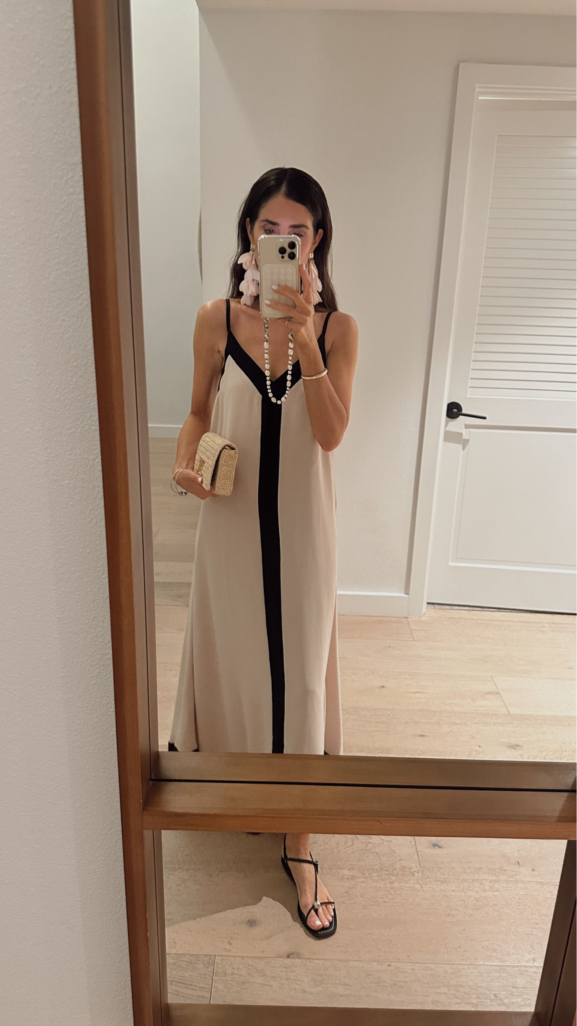 I’m just shy of 5-7” wearing a size small dress✨
StylinByAylin, Aylin

#LTKStyleTip #LTKTravel #LTKSeasonal