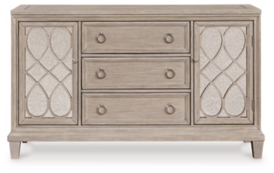 Jorlaina Dining Server | Ashley