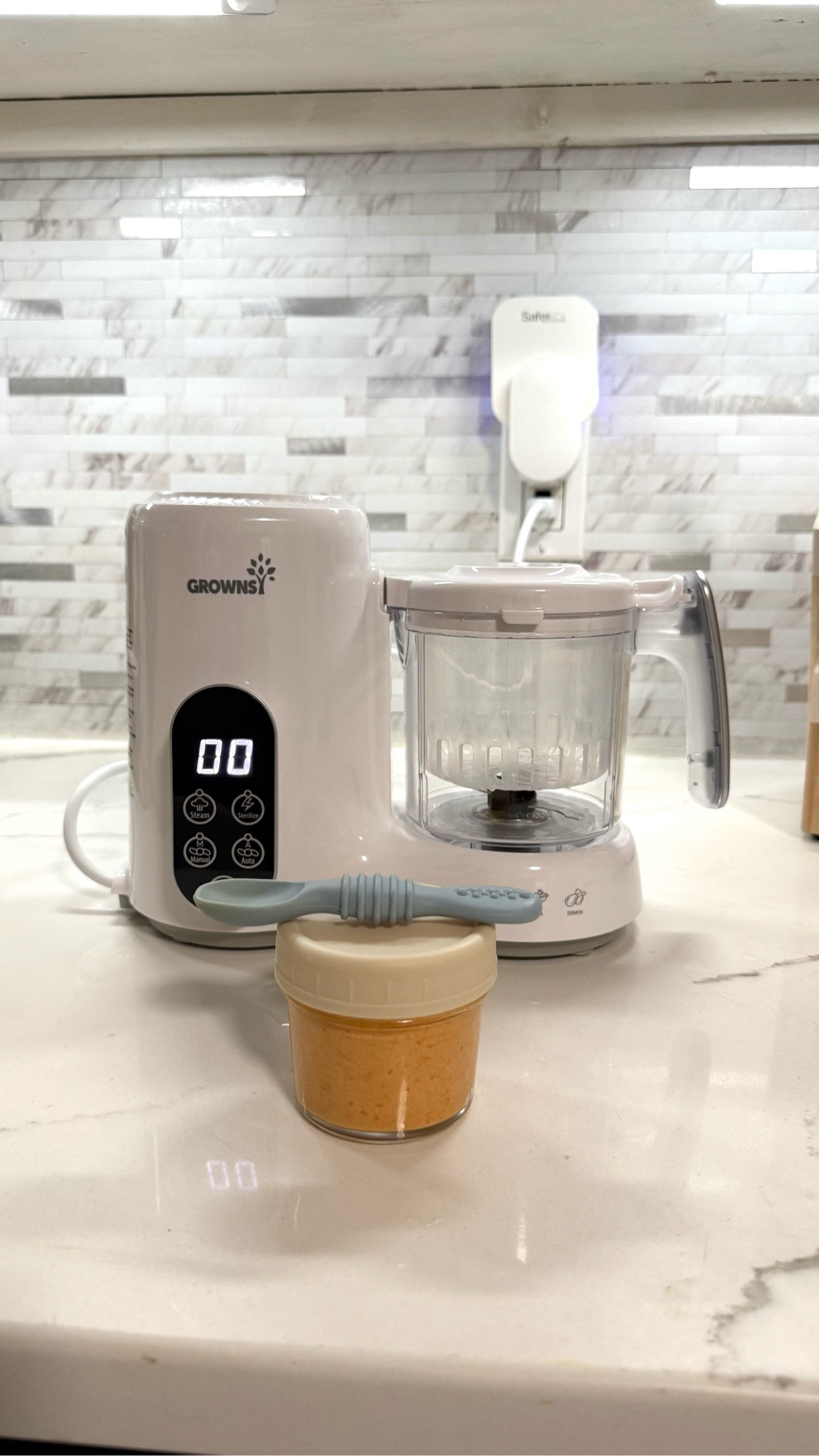 Definitivamente este baby food maker es un 200/10!! Ya le he preparado a Gian zanahoria con pollo y batata dulce y le han encantado, puedes cocinar al vapor y triturar todo en el mismo lugar, no ocupa espacio y es súper funcional!!

Muy recomendada!! 🙌🏻

#babyfoodideas #babyfoodmaker #grownsybabyfoodmaker #babyboy #homemademeals Amazon Finds, Amazon Purchase

#LTKfoodie #LTKBaby #LTKdayinmylife