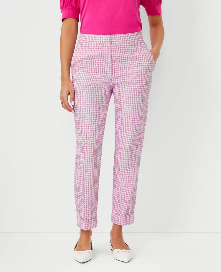 The Petite Houndstooth High Waist Ankle Pant - Curvy Fit | Ann Taylor (US)