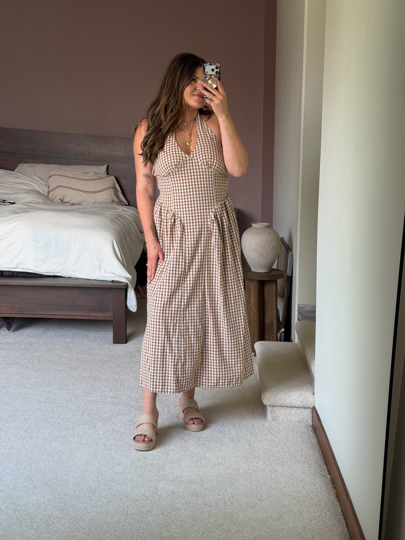 Amazon special event dress size XL!
Think wedding guest dress, gala, date night. 

All thick tummy approved!

Size 12, size 14
