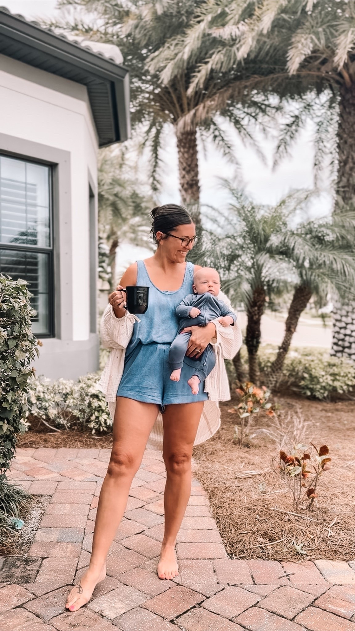 Super soft pajama set. I bought two! And the cropped sleep tank underneath is so comfortable. Nursing friendly too.

Medium 

Target finds 
Pajamas
Postpartum outfit 

#LTKFindsUnder50 #LTKBump #LTKBaby