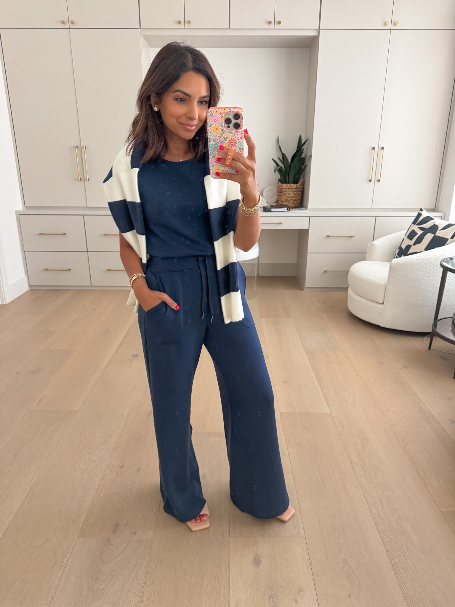 This Spanx jumpsuit is the comfiest! Such an easy outfit to throw on. Use my code NASREENXSPANX for 10% off and free shipping 🖤

#LTKSeasonal #LTKStyleTip #LTKSaleAlert