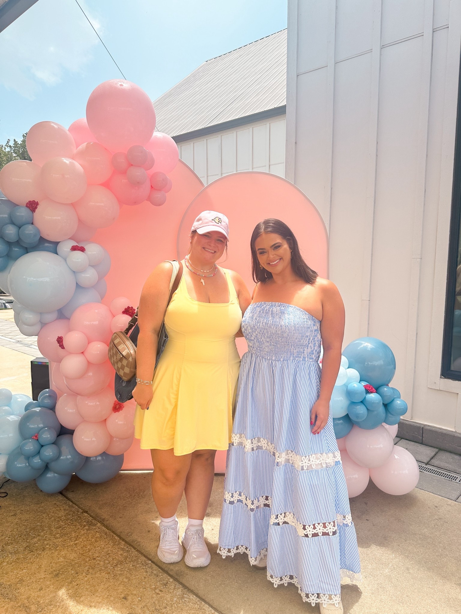 Shop Chic Soul pop up!!! Was stopped 3x by people asking where this dress was from- yes it’s that good 🌟 

#LTKPlusSize #LTKActive #LTKFindsUnder100