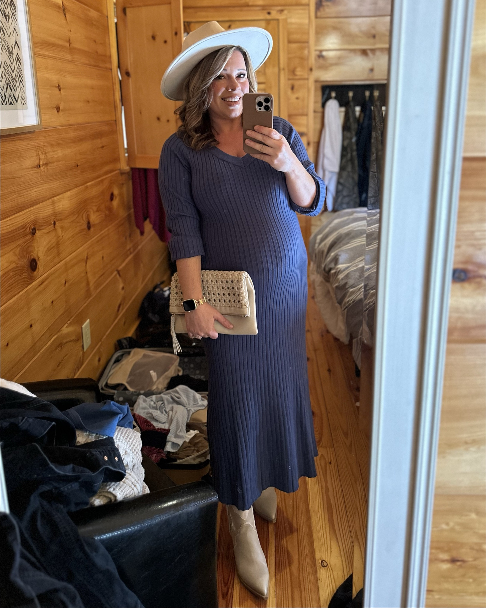 Outfit views from the cabin mirror in Ellijay Georgia.

#LTKStyleTip #LTKBump #LTKActive