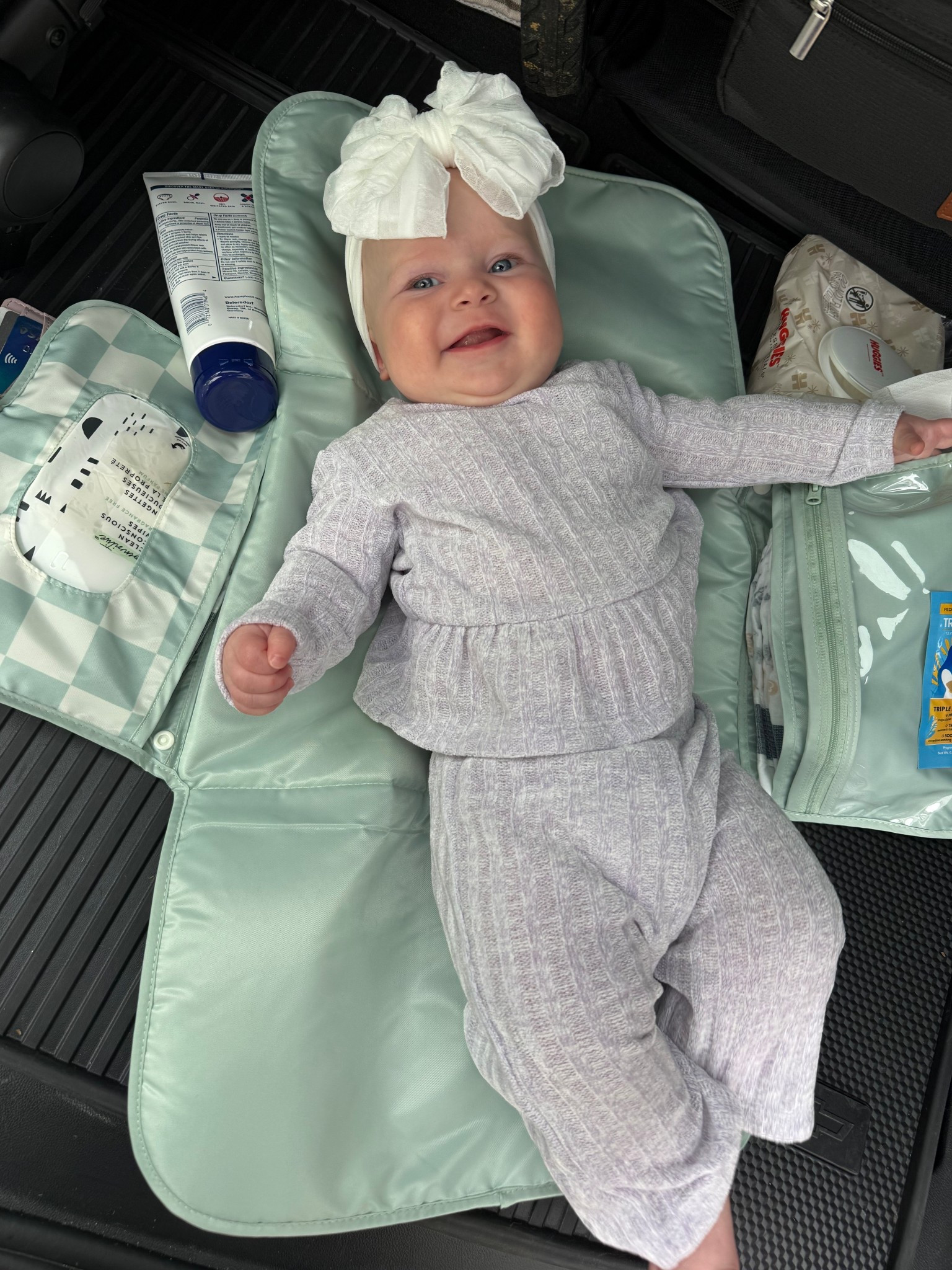 We’re so happy it finally feels like fall!🫶🏼💜
This little outfit from old navy is SO soft and runs tts! 
#fallclothes #babyclothes #girlmom #babygirlclothes 

#LTKFindsUnder50 #LTKBaby #LTKFallSale