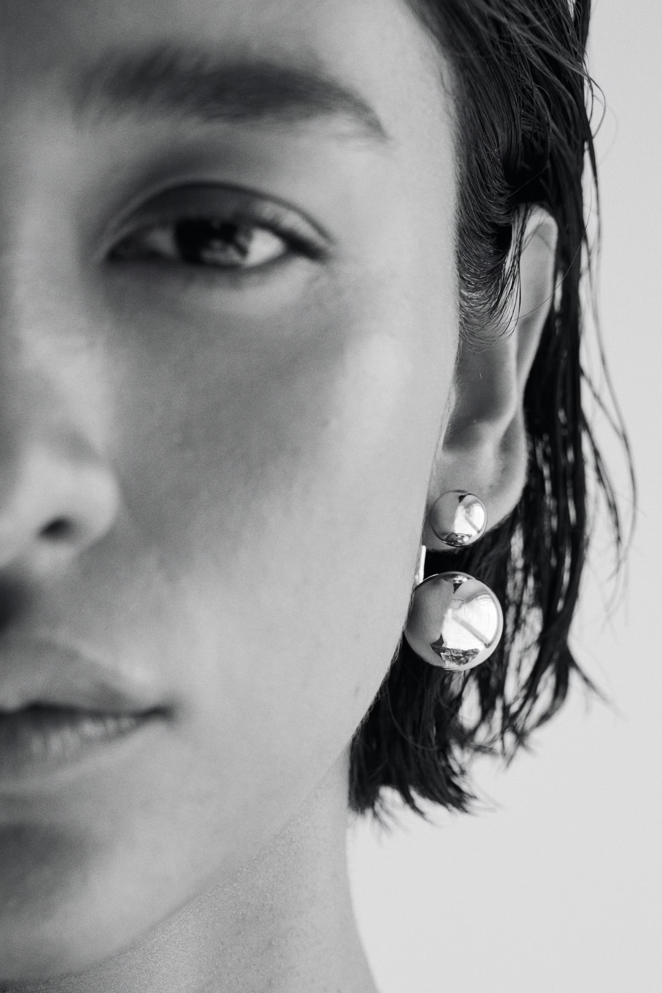 Sphere-detail front and back earrings | H&M (UK, MY, IN, SG, PH, TW, HK)