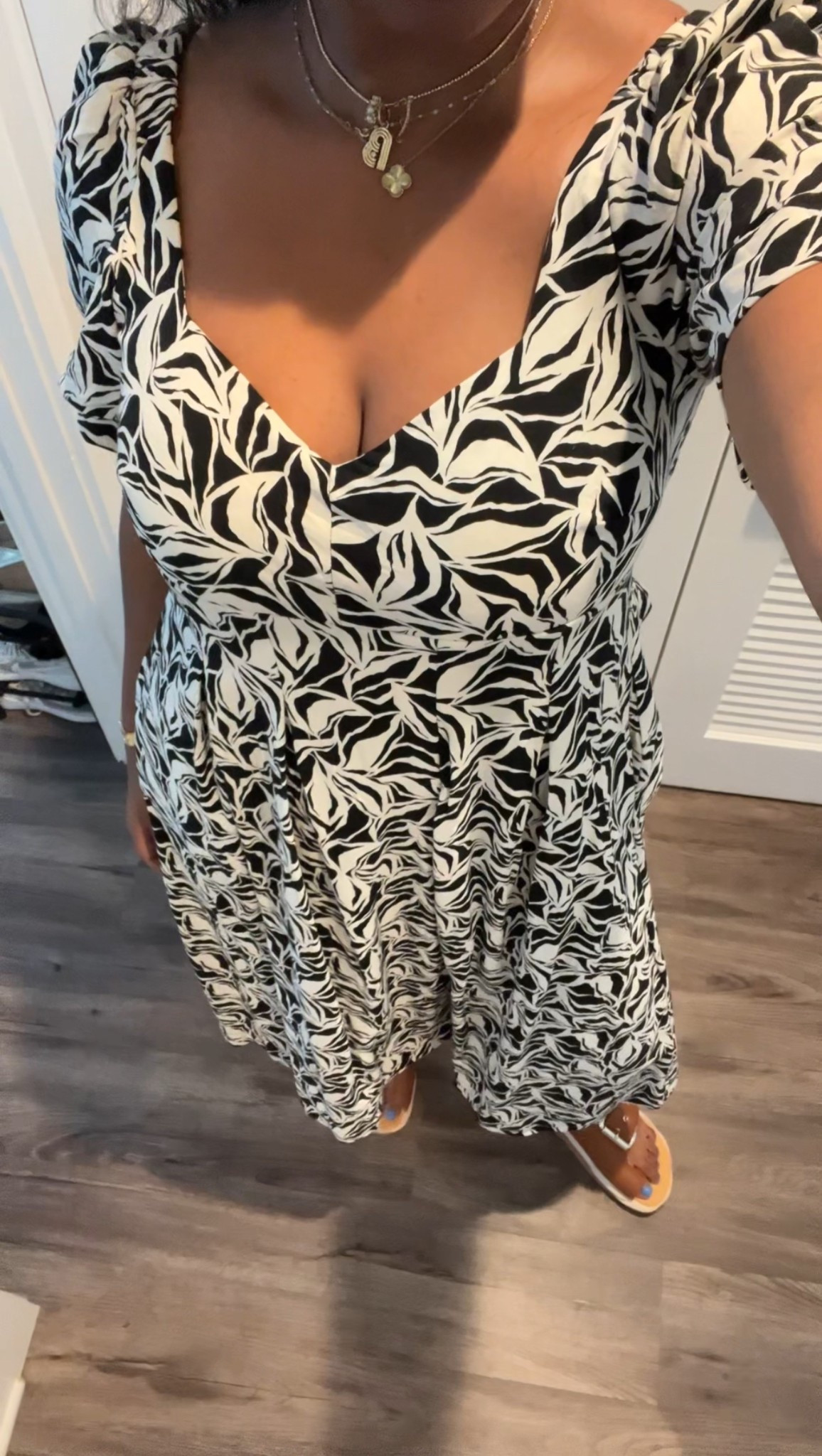 clean classy corporate outfit: black and white midi dress + 4CCCCEES + gold jewelry 

#LTKSeasonal #LTKFindsUnder50 #LTKWorkwear