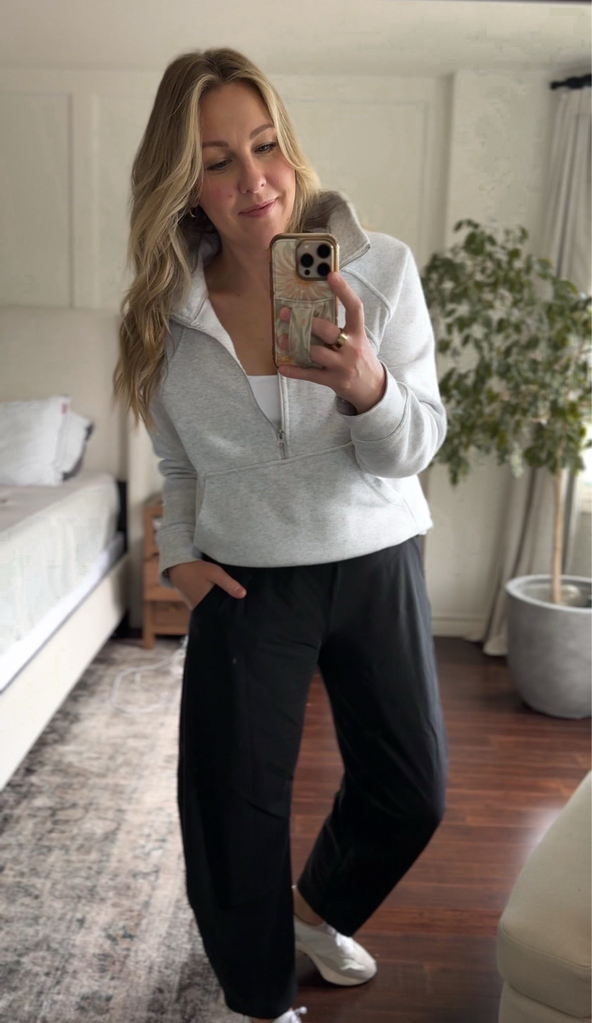 Mom on the go look 
Sweater- medium TTS
Tank- medium TTS 
Pants- medium TTS

#LTKcanada #LTKsummer #LTKtravel