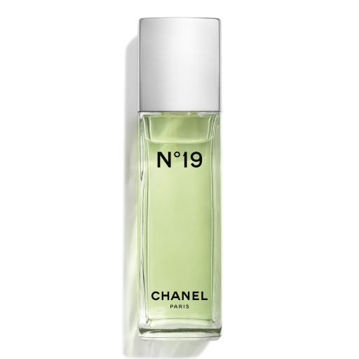 CHANEL N°19 Eau De Toilette Spray | Chanel, Inc. (US)