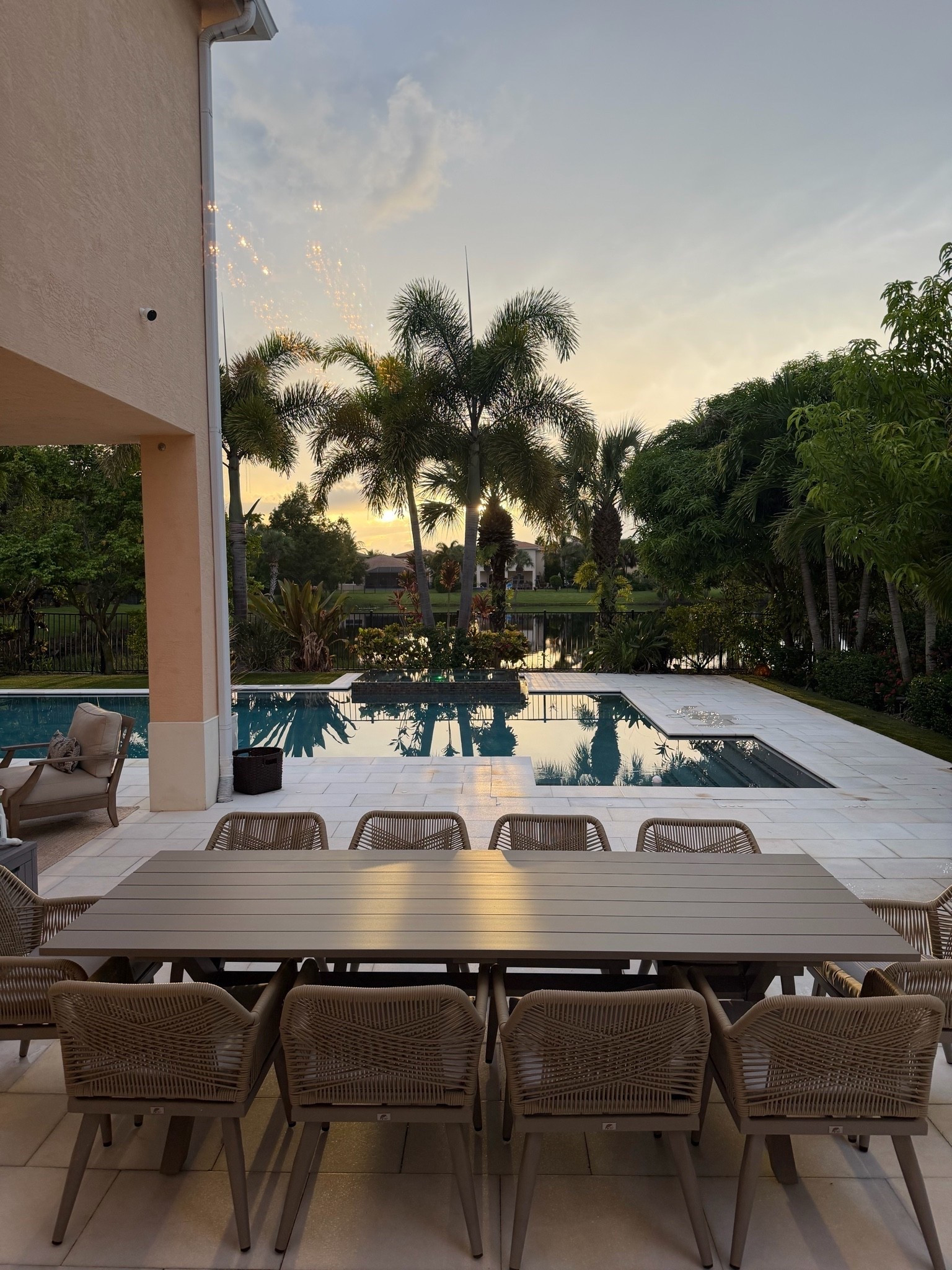 Finally got an outdoor dining set. PURPLE LEAF Outdoor Dining Set All-Weather PE Rattan Outdoor Patio Furniture Set with Aluminum Frame. Waterproof and rust resistant.

#LTKHome #LTKdayinmylife #LTKSeasonal