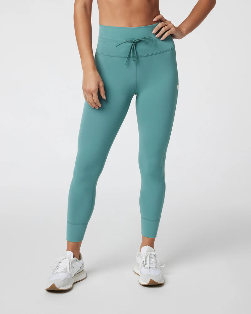 Daily Legging - Short | Vuori Clothing (US & Canada)