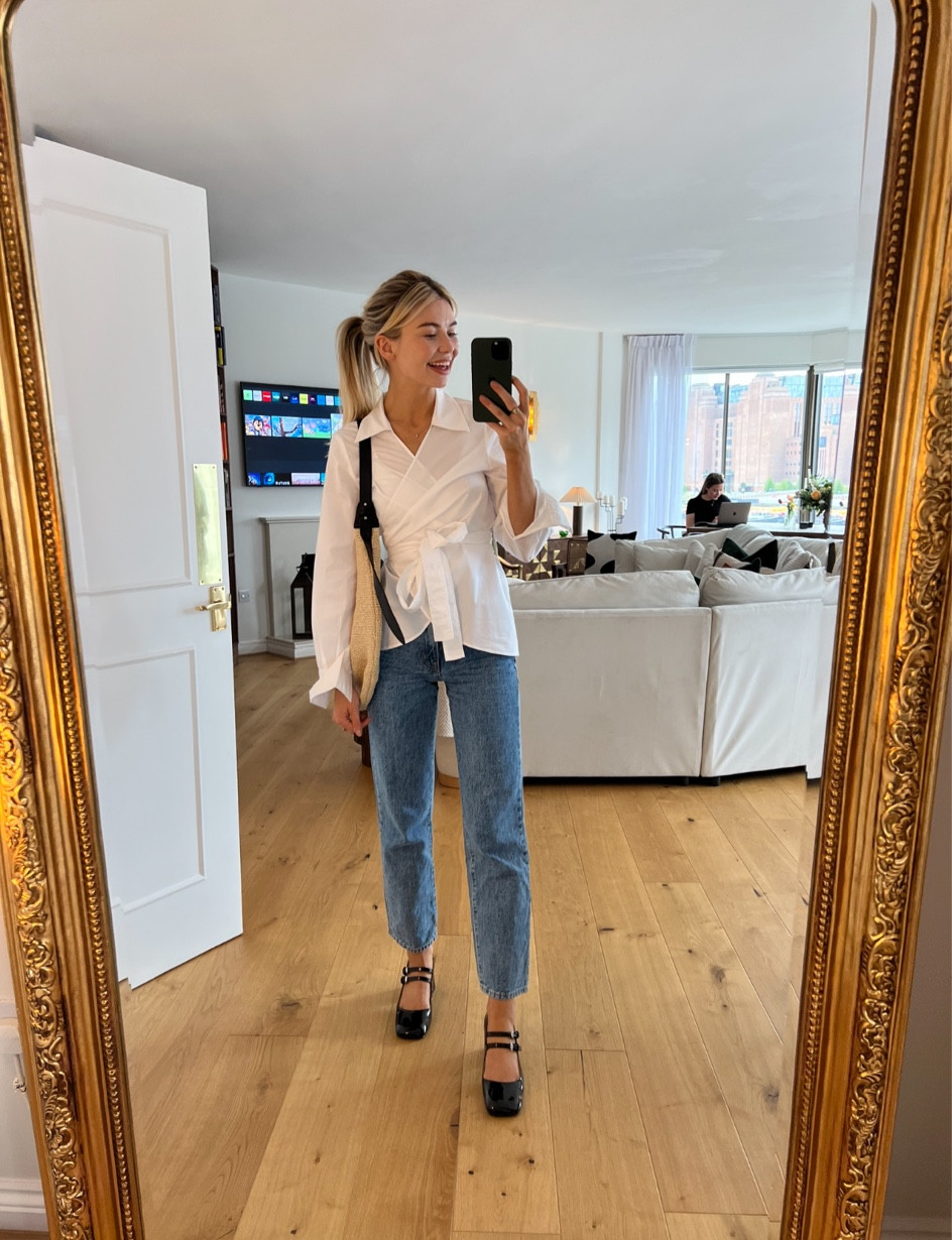 Off to to meetings in town ✨

#LTKStyleEditor

#LTKSeasonal #LTKFind #LTKstyletip