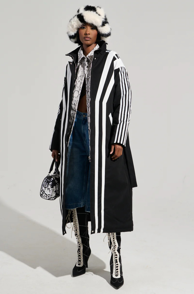 POP OUT NYLON TRENCH | AKIRA