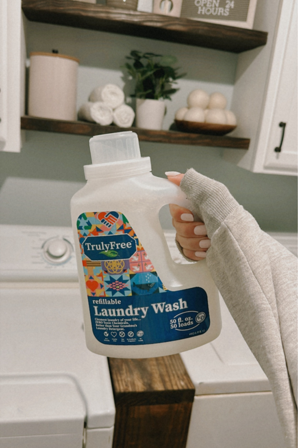 Non-toxic laundry detergent & it smells amazing!! 

#LTKHome