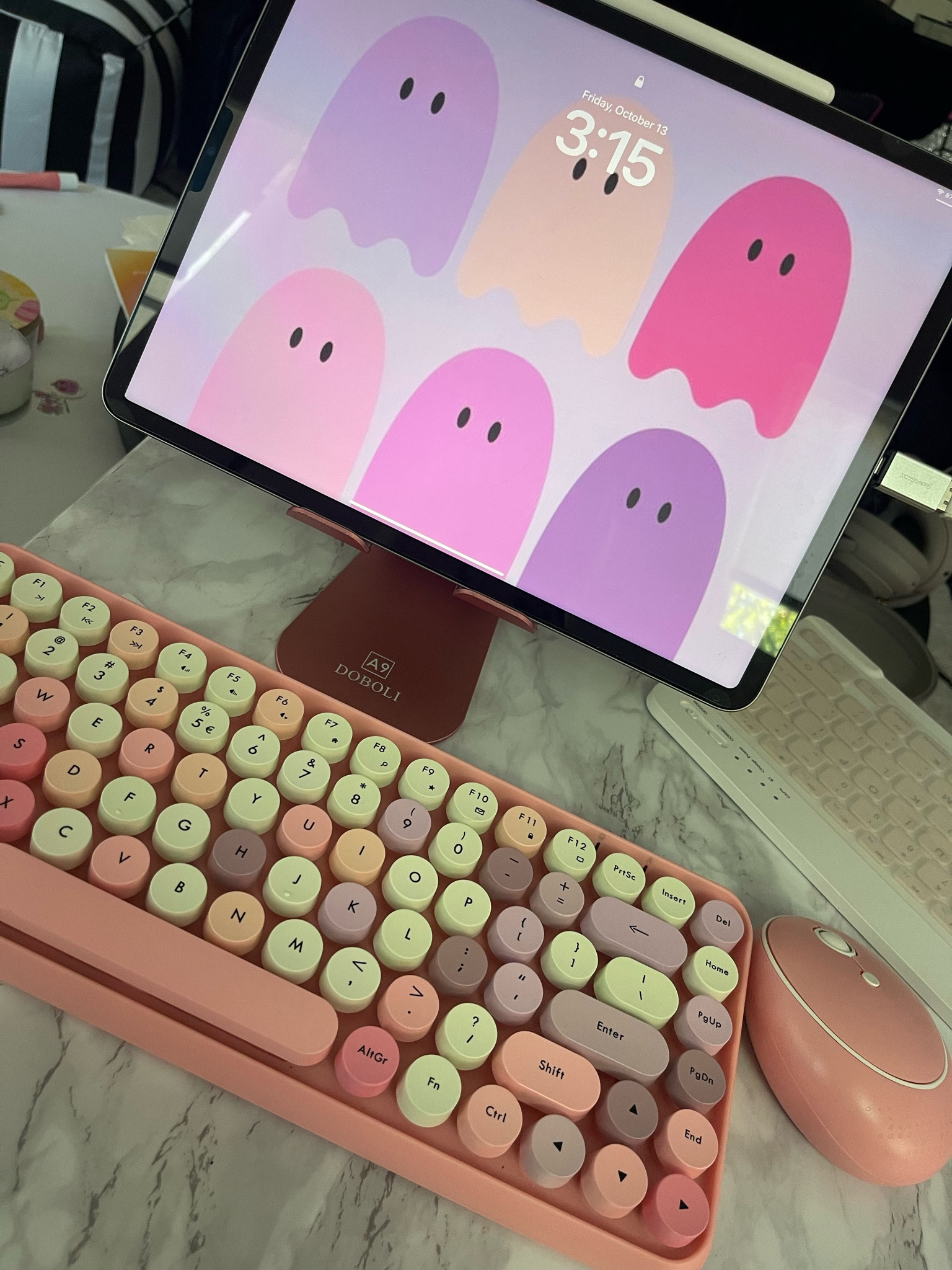 ADORE my current ipad set up! This keyboard is a gamechanger

#LTKHolidaySale #LTKGiftGuide #LTKsalealert