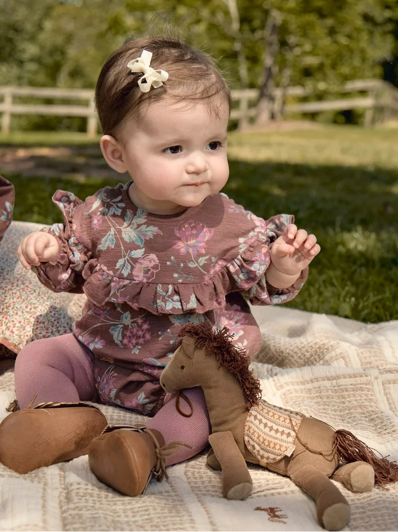 Modern Moments by Gerber Baby Girl Bubble Romper and Tights Outfit Set, 2-Piece, Sizes 0/3 Months... | Walmart (US)