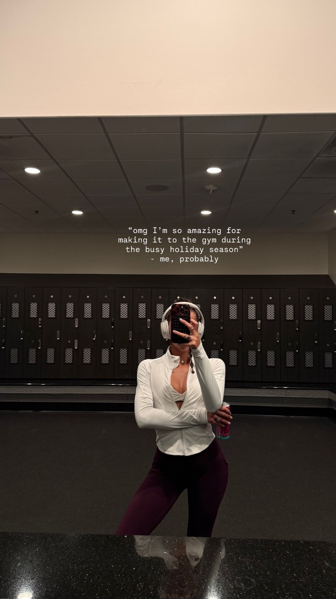 winter gym outfit Inspo 🎧🧘🏽‍♀️🩷 got an XS in the top (sized down once) everything else is a Small (true to size!) — the leggings are from a set!