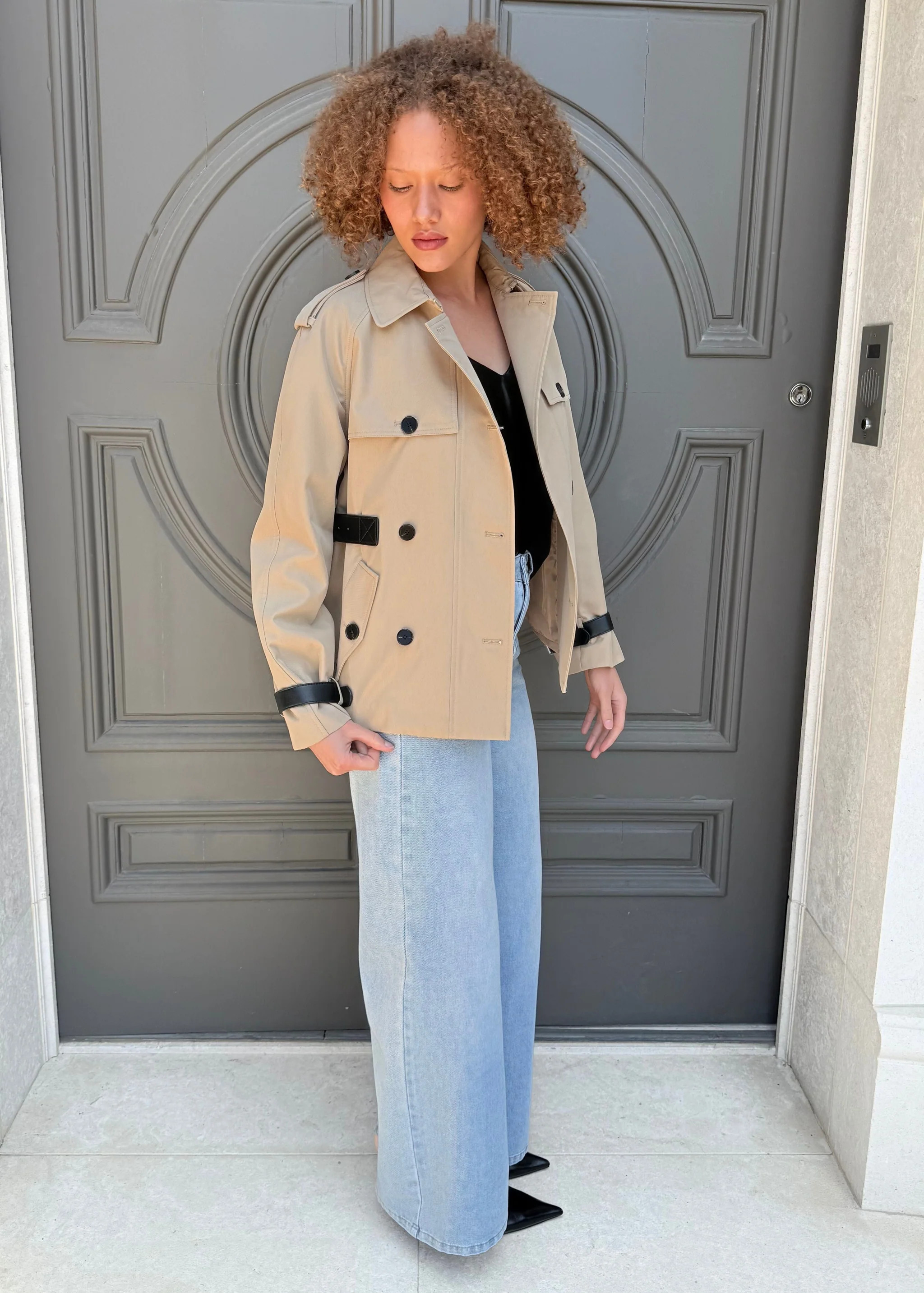 Jules Belted Cropped Trench Coat | Benaar La