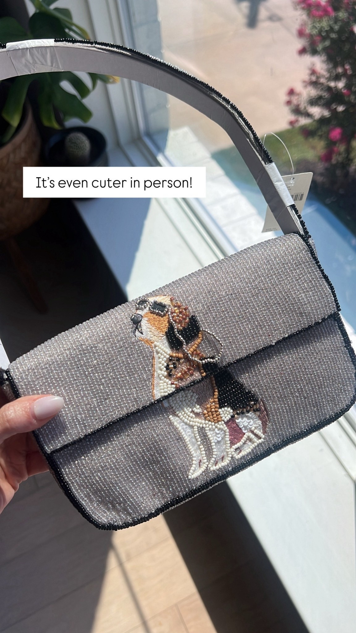 The Anthropologie dog themed beaded bag is even better in person 🤩

Anthro - Fiona beaded bag - shoulder bag - beagle - golden retriever 

#LTKFindsUnder100 #LTKItBag #LTKStyleTip
