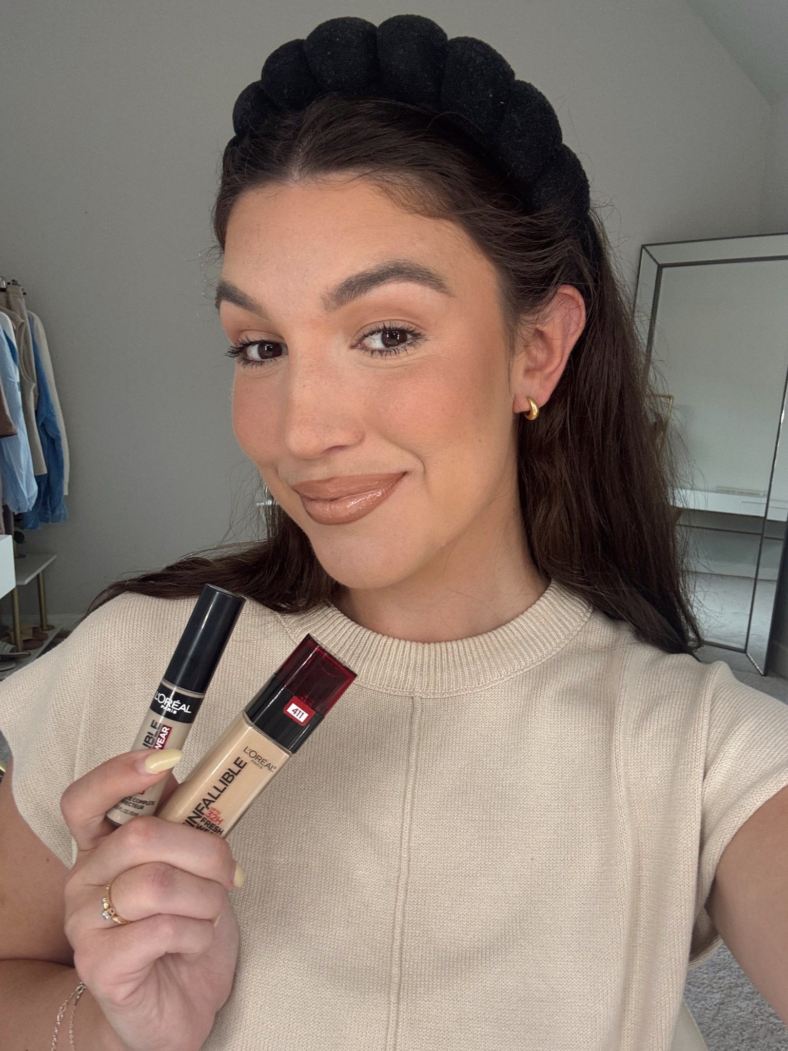 V happy with my new L’Oréal products! They works so well with my other makeup, they’re creamy, and so affordable🙌🏼.

I’m using the L’Oréal foundation, concealer, setting powder, and setting mist here! Link the rest of my makeup too🩷

#affordablemakeup #makeup #drugstoremakeup #lorealmakeup #newmakeup

#LTKBeauty #LTKFindsUnder50 #LTKStyleTip