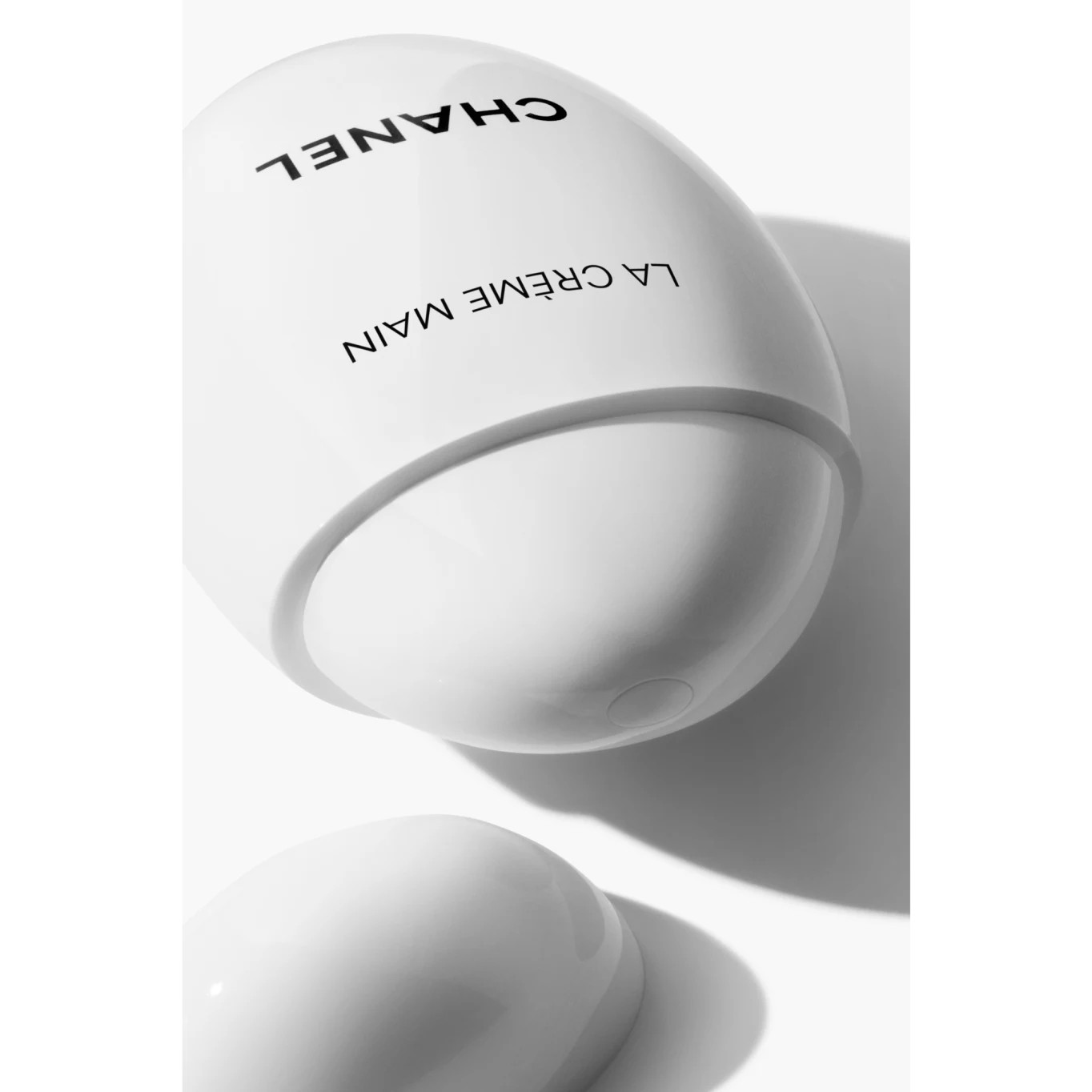 LA CRÈME MAIN Nourish – Soften – Illuminate | CHANEL | Chanel, Inc. (US)