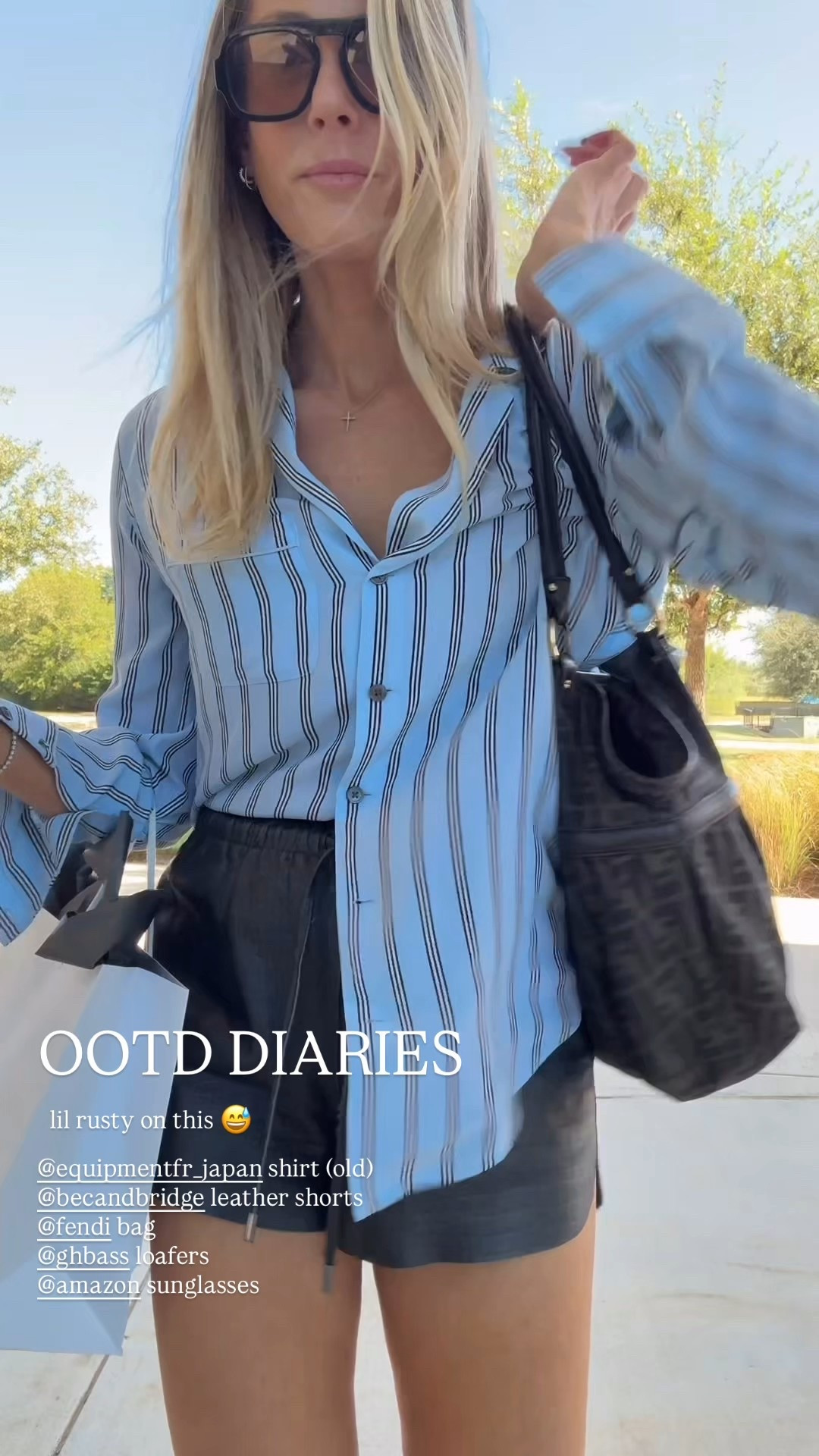 An old shirt but shared all similar! Perfect for transition to fall 

#LTKSeasonal #LTKStyleTip #LTKSaleAlert