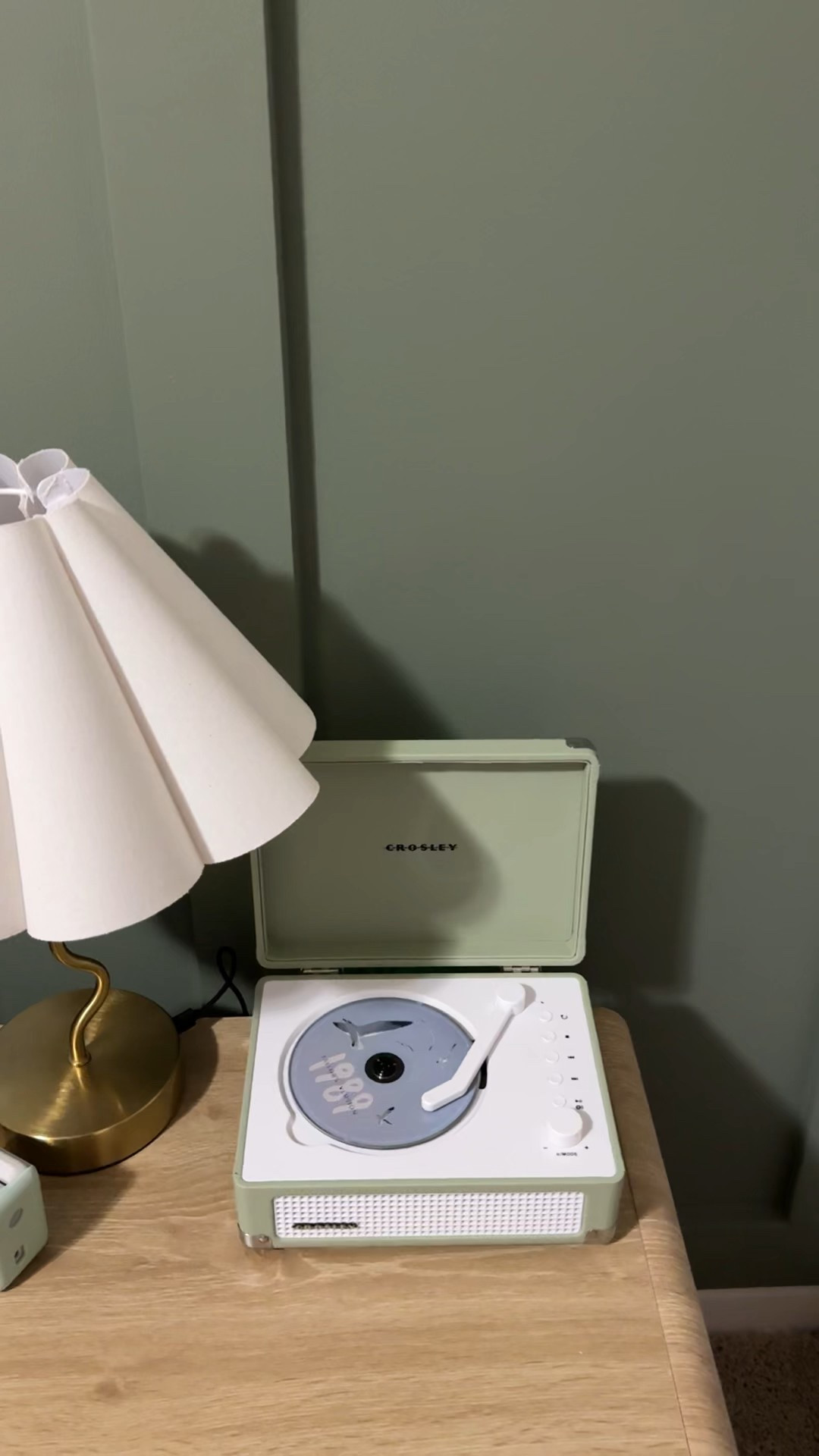 Tween gift idea 
Adorable CD player and Bluetooth player that looks like a record player! Adorable tween girl gift idea 

#LTKmomlife #LTKKids #LTKSaleAlert