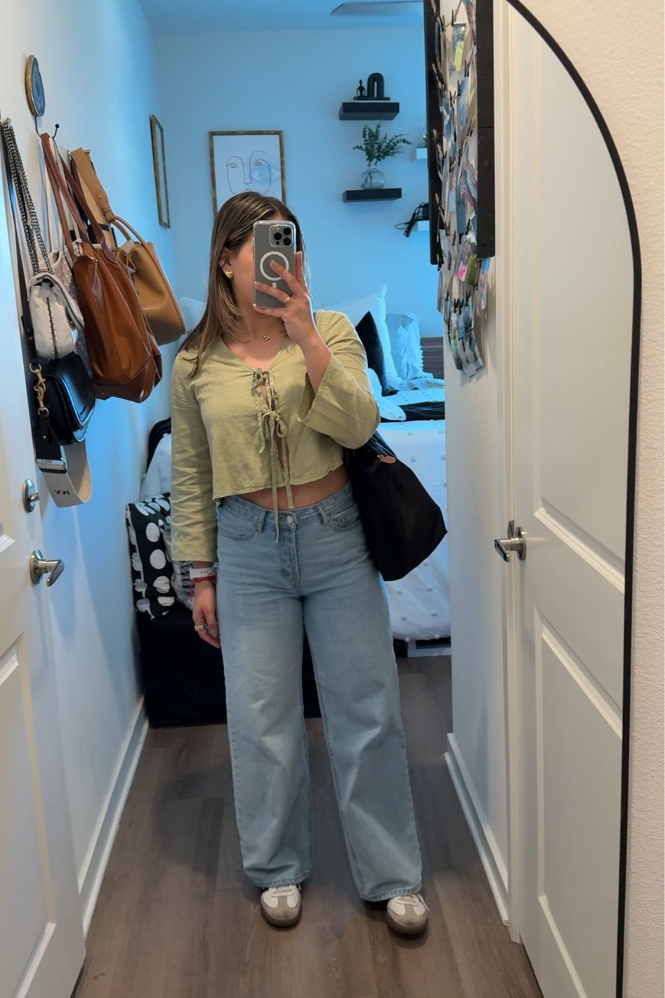 Friday outfit 🥑⚡️

college student, college ootd, college outfit, wide leg, florida 

#LTKStyleTip #LTKSeasonal #LTKOver40