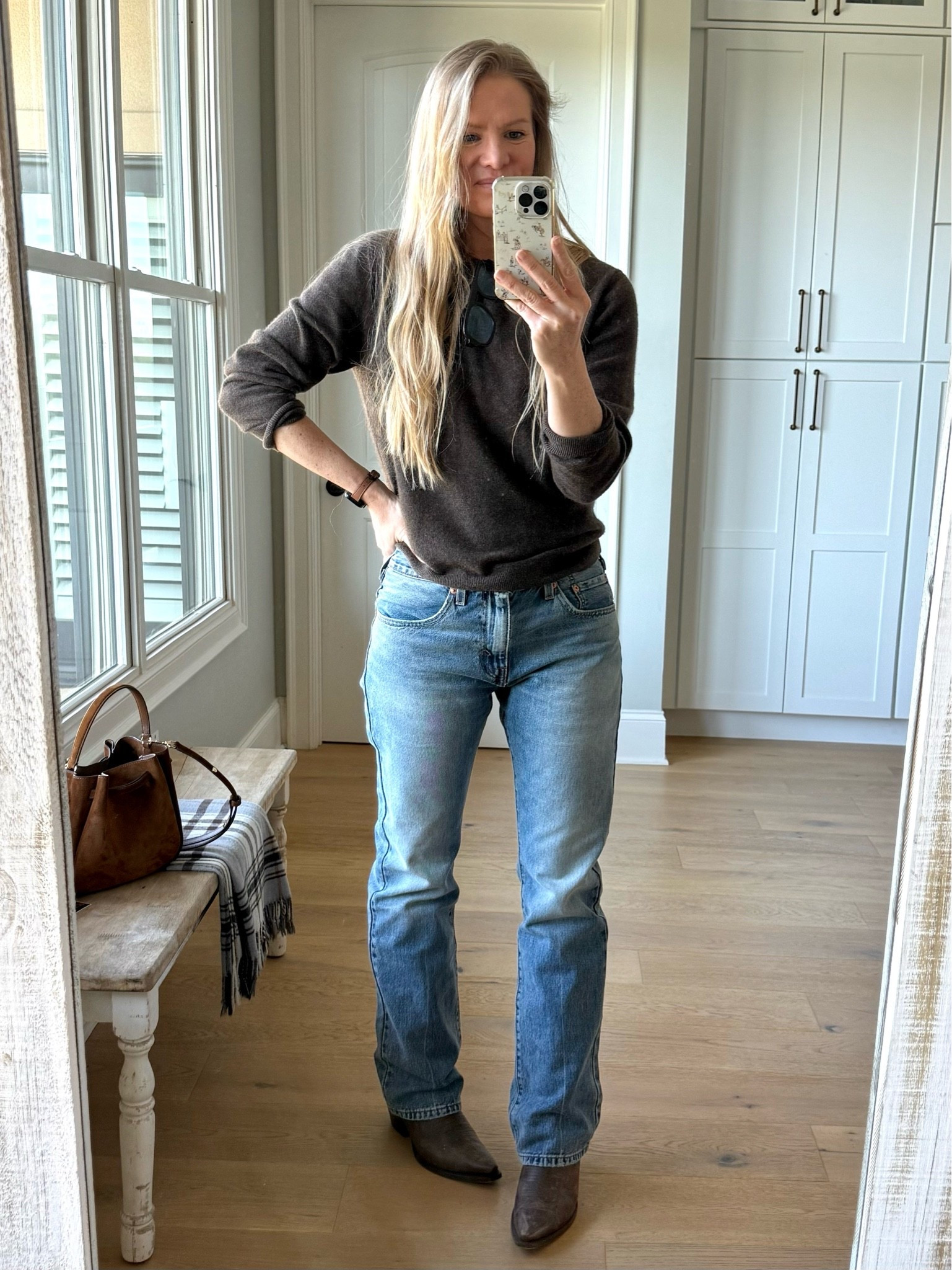 Casual jeans and cowboy boots outfit

Size reference 5’ 9” 140 lbs

Cashmere sweater - medium for oversized fit

Vintage look Levi’s - 32 x 34
(Normally a 27 or 28 in Levi’s)

Cowboy boots outfit Size- sizes up 1/2 size


Western style. Vintage style. Western chic. Bootcut jeans. Classic style outfit.

#LTKSaleAlert #LTKOver40 #LTKTall
