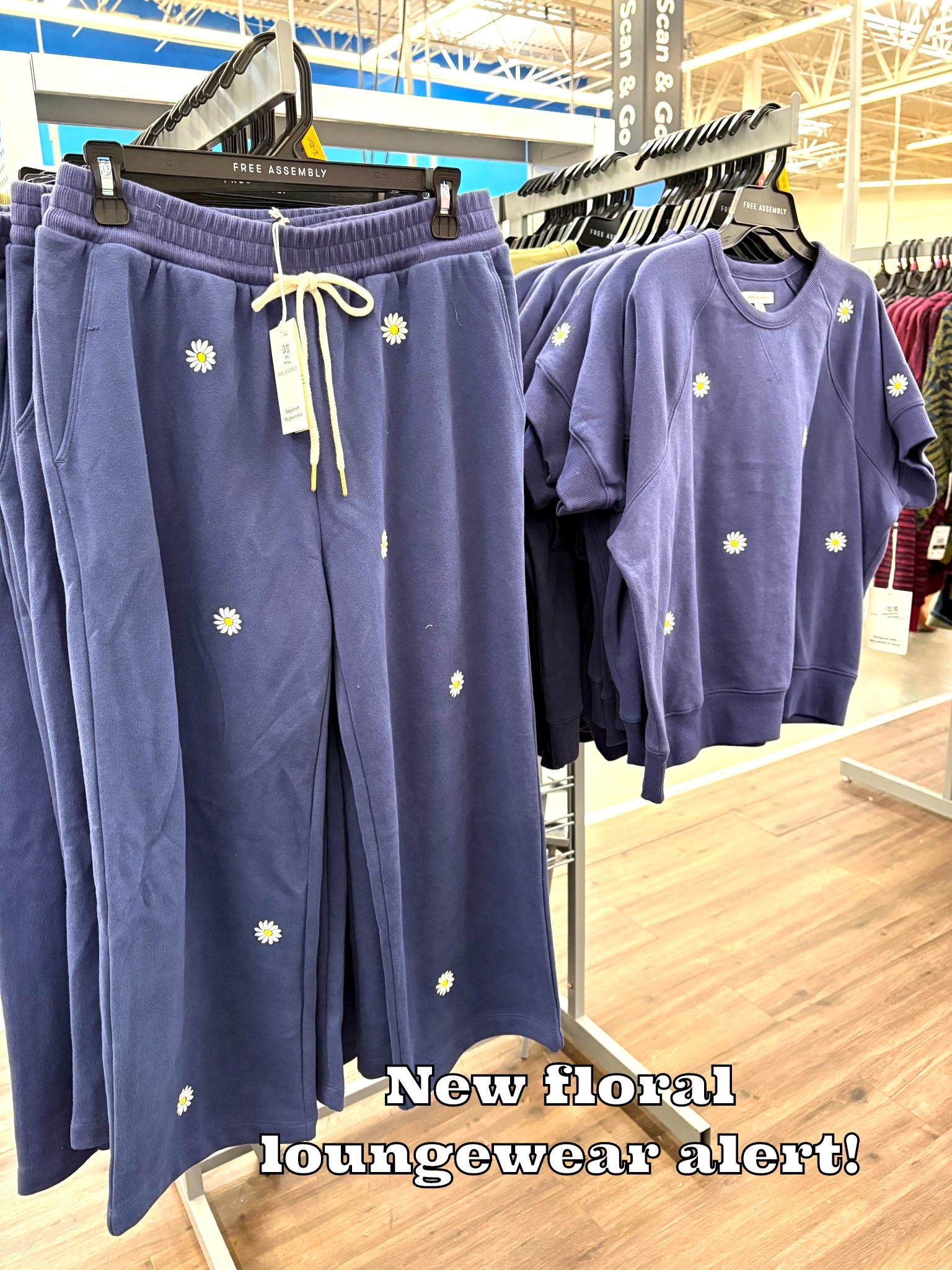 Free Assembly Fleece Short Sleeve Floral Loungewear set with matching pull on wide leg pants #walmartdeals #freeassembly #walmartfashion 

#LTKTravel #LTKHome #LTKFindsUnder50