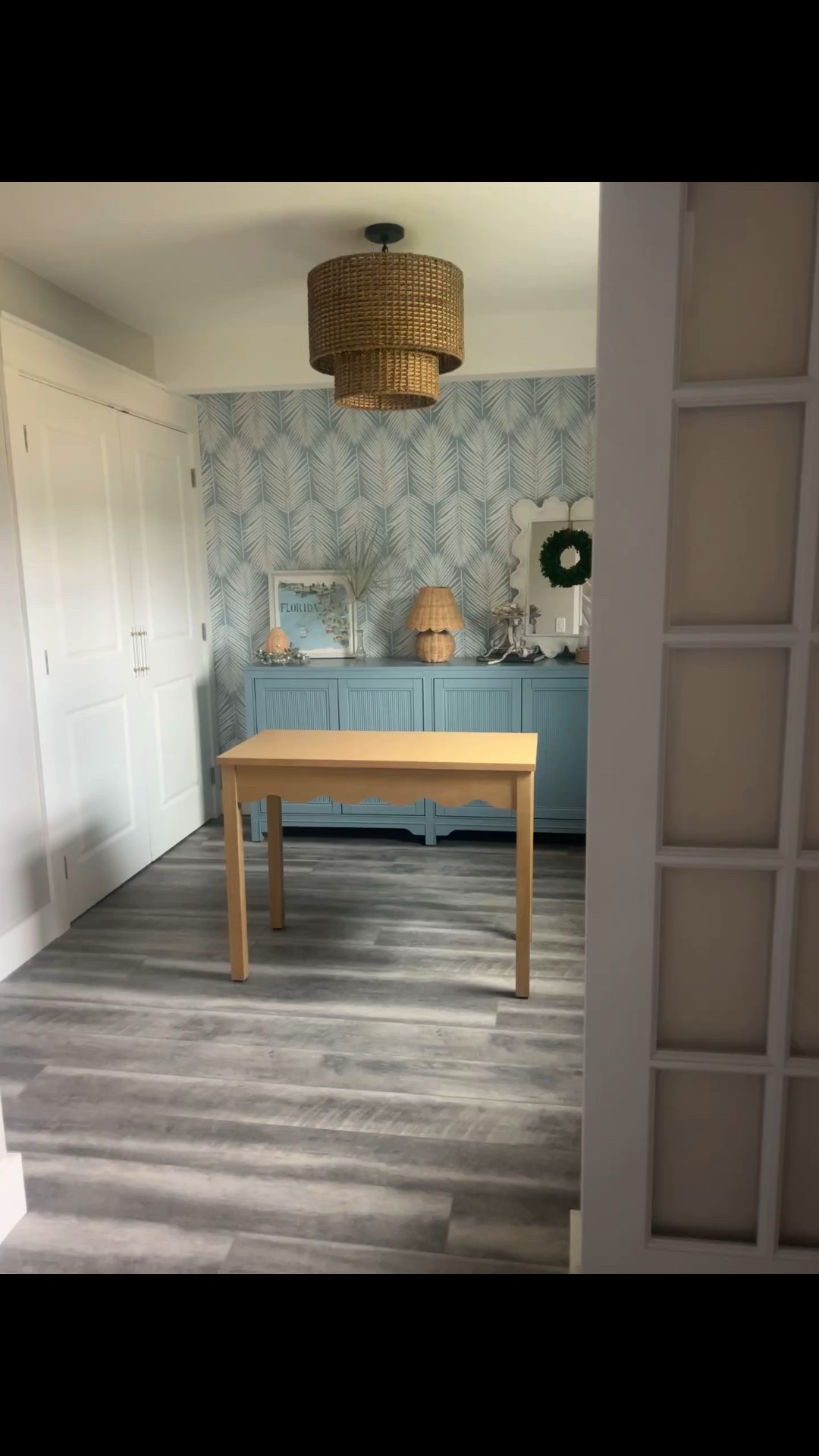 Can’t say enough about this affordable adorable easy to assemble desk for my home office 🤍

#LTKFindsUnder100 #LTKHome #LTKdayinmylife