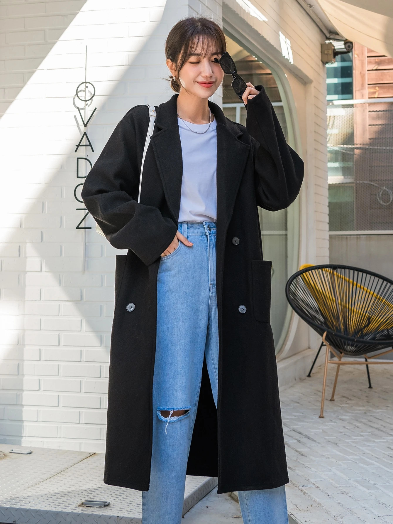 DAZY Dual Pocket Lapel Collar Drop Shoulder Double Breasted Overcoat | SHEIN