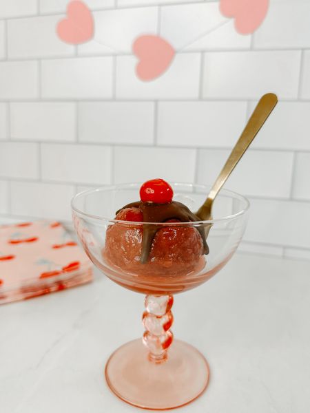 Sorbet Cherry Bombes with corazon heart coupe glasses 