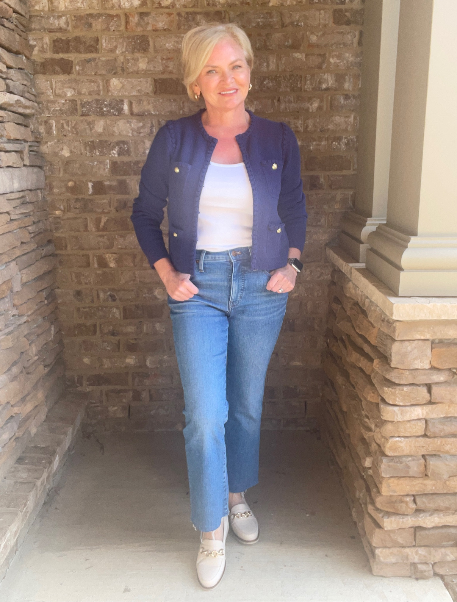 Wearing Small jacket, 28 jeans

Lady jacket
Jeans
Jeans outfit
Fall outfits
Loafers
Old money aesthetic 
Quiet luxury
Petite 


#LTKover40 #LTKstyletip #LTKshoecrush