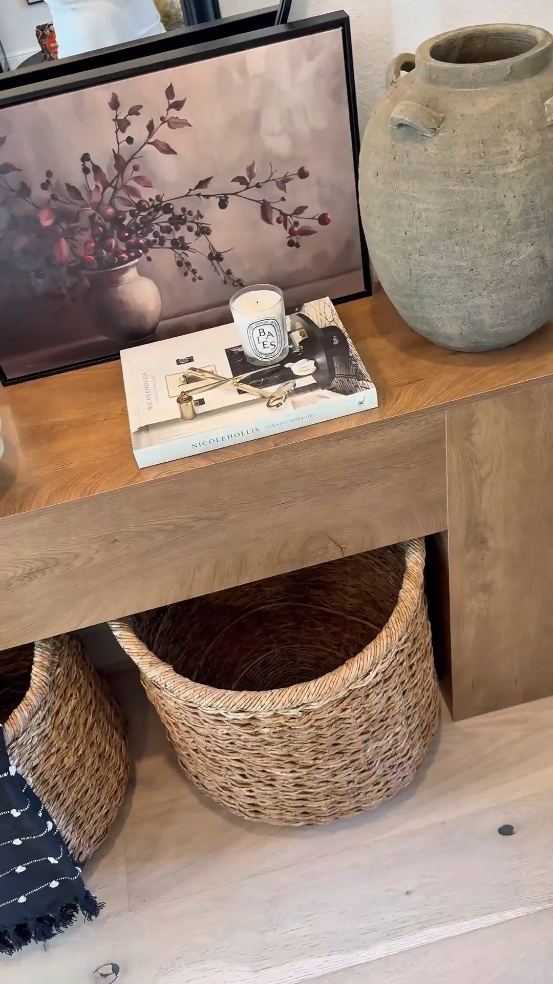A simple touch that instantly makes guests feel at home: disposable house shoes. 🏡✨ 

Perfect for keeping floors clean, adding comfort, and giving friends and family that cozy, hotel-like experience when they visit. 

No need to stress about outside shoes—everyone gets a fresh pair just for them. A small detail that makes a big impact.

Easy shopping made simple—click through to grab yours!

#LTKHome #LTKStyleTip #LTKSaleAlert