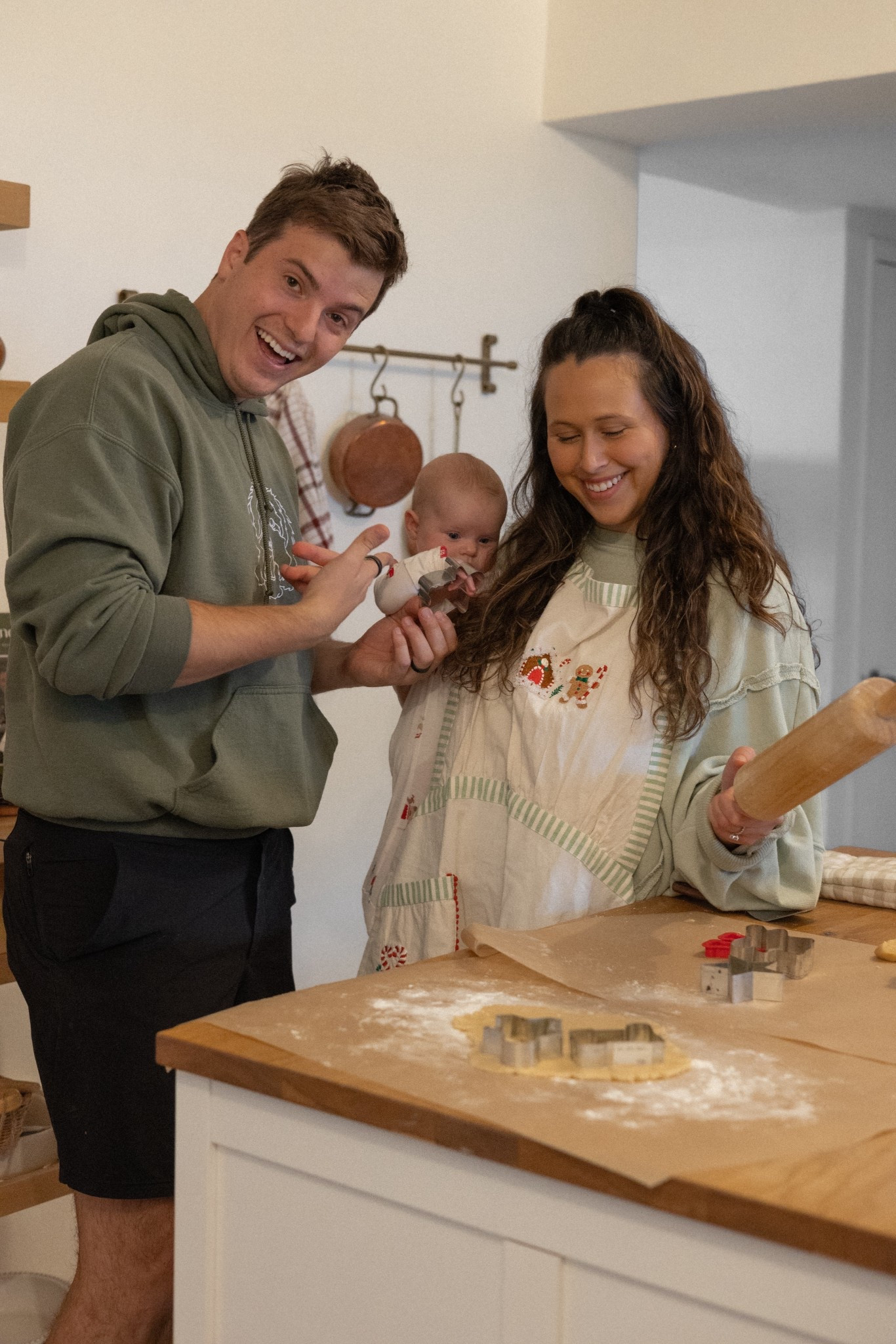 my cutie festive apron! ❣️

#LTKHoliday