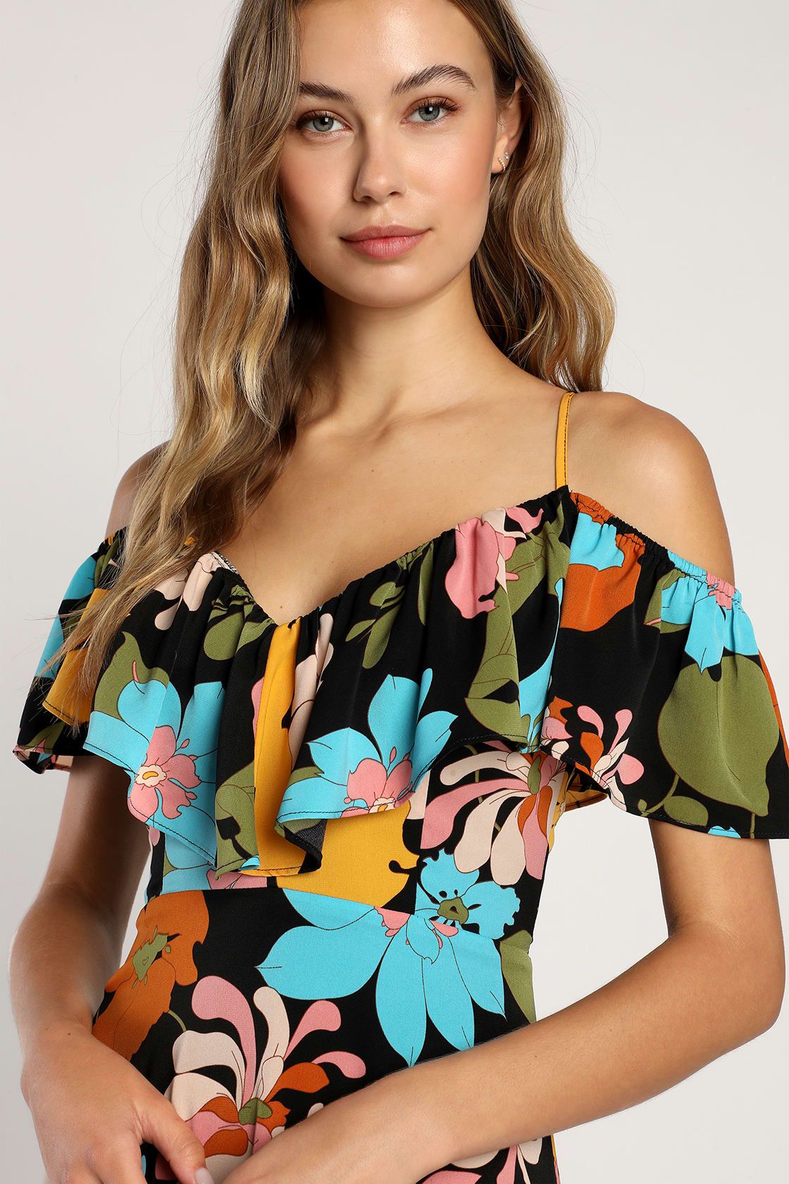 Got the Flower Black Floral Ruffled Cold-Shoulder Maxi Dress | Lulus (US)