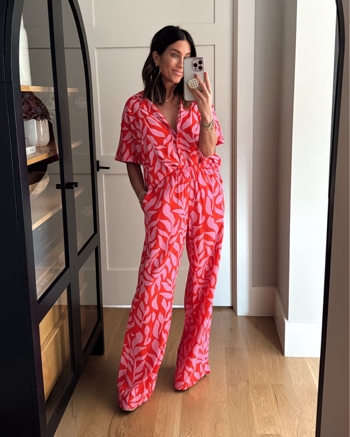 Wearing an XS in the top and the bottom, this also comes in a REALLY cute black and white striped version that I linked here too. 