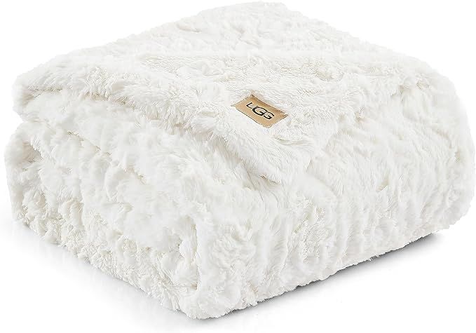 UGG 10483 Adalee Soft Faux Fur Reversible Accent Throw Blanket Luxury Cozy Fluffy Fuzzy Hotel Sty... | Amazon (US)