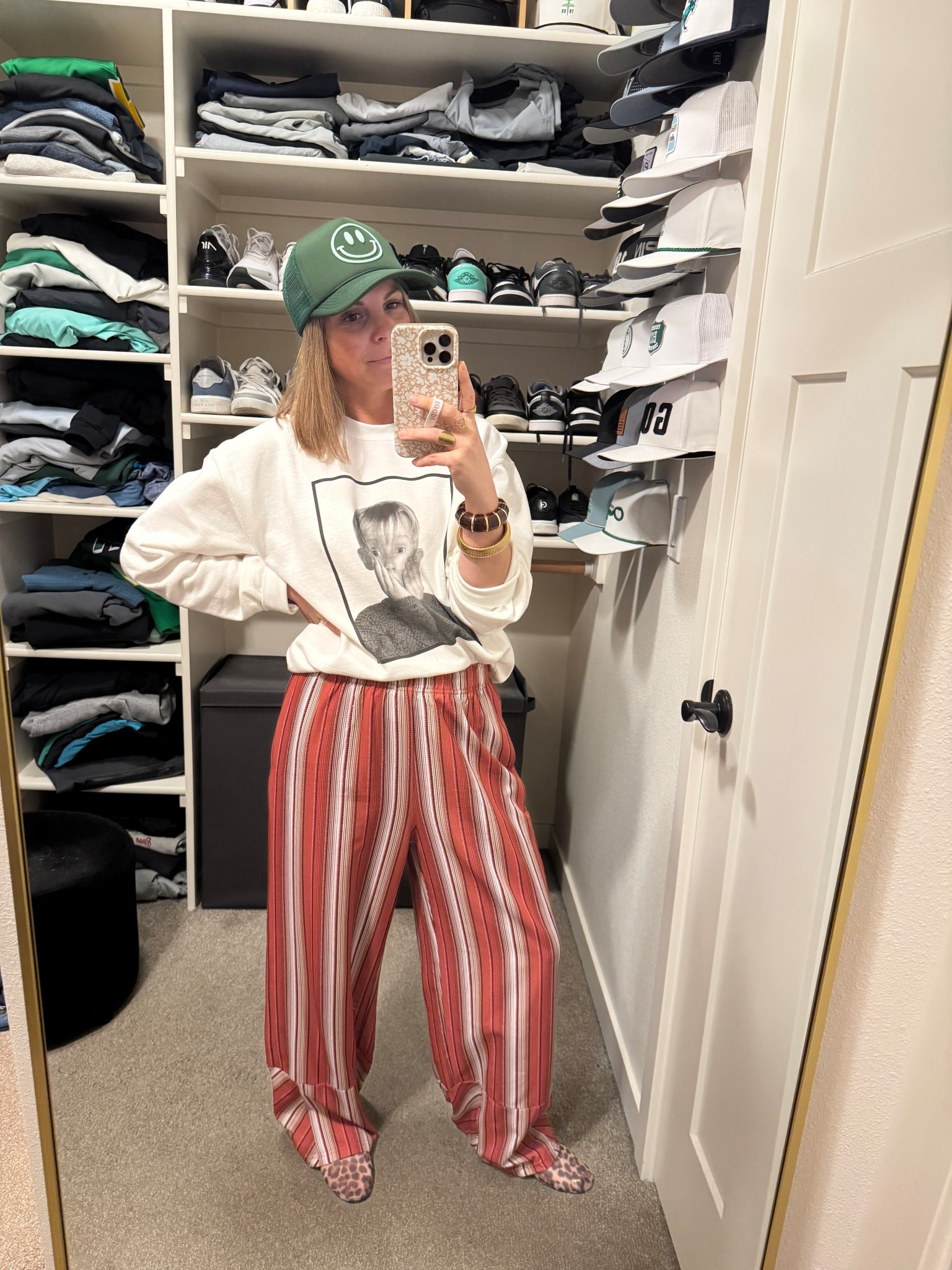 Hat is Etta and East linked similar style