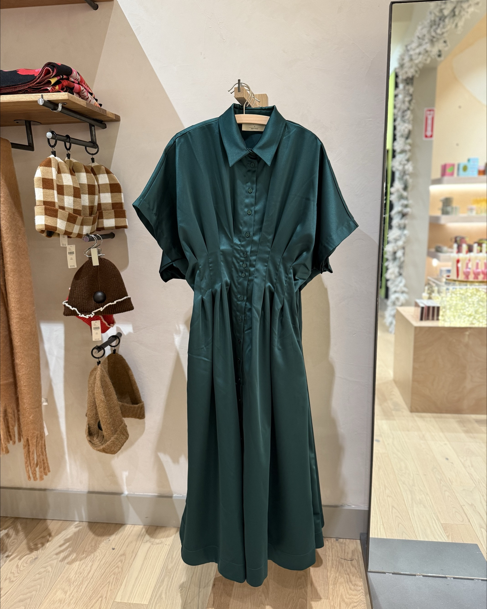 OBSESSED with this gorgeous green dress spotted at Anthropologie. It even has pockets 😍 so good for the holidays 
I need it 😍

#holidayoutfitinspo #christmas #dress #pockets #anthropologie #glam #gorgeous #holidaydress 

#LTKHoliday #LTKootd